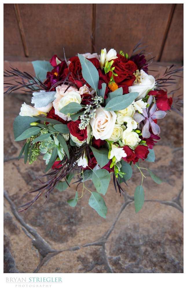 colorful wedding flowers